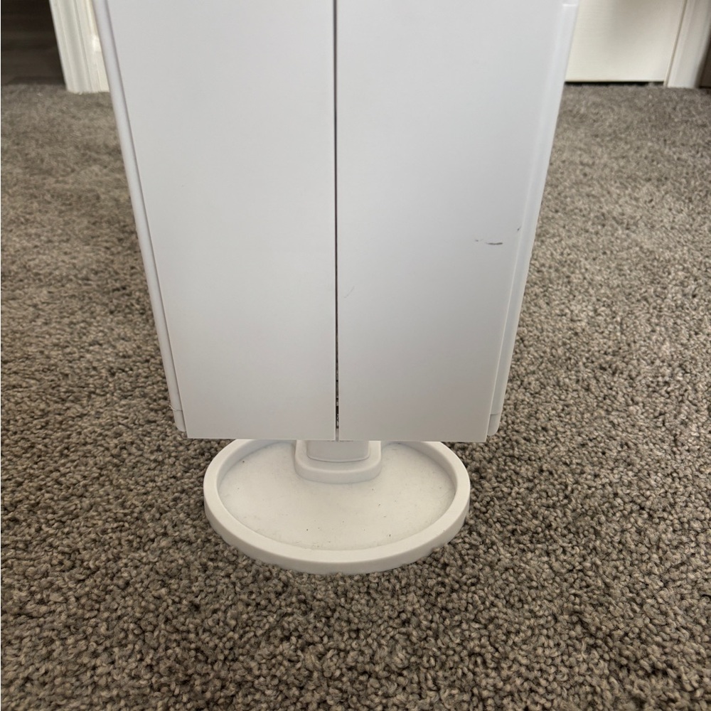 Sleek White Free-stand Mirror With Lights